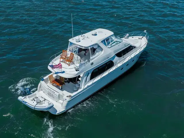 Carver 56 Voyager