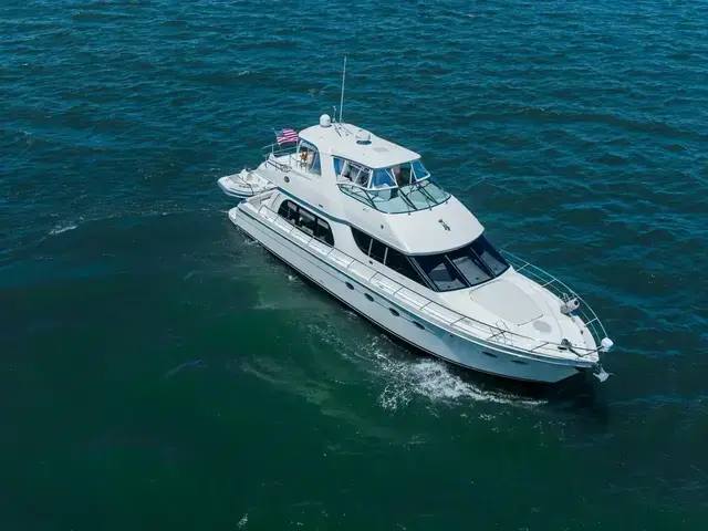 Carver 56 Voyager