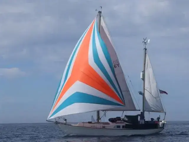 Holman & Pye Super Sovereign 35 Ketch