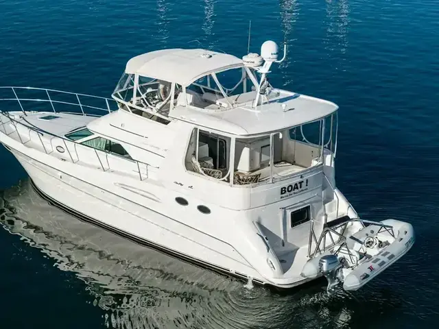 Sea Ray 420 Aft Cabin