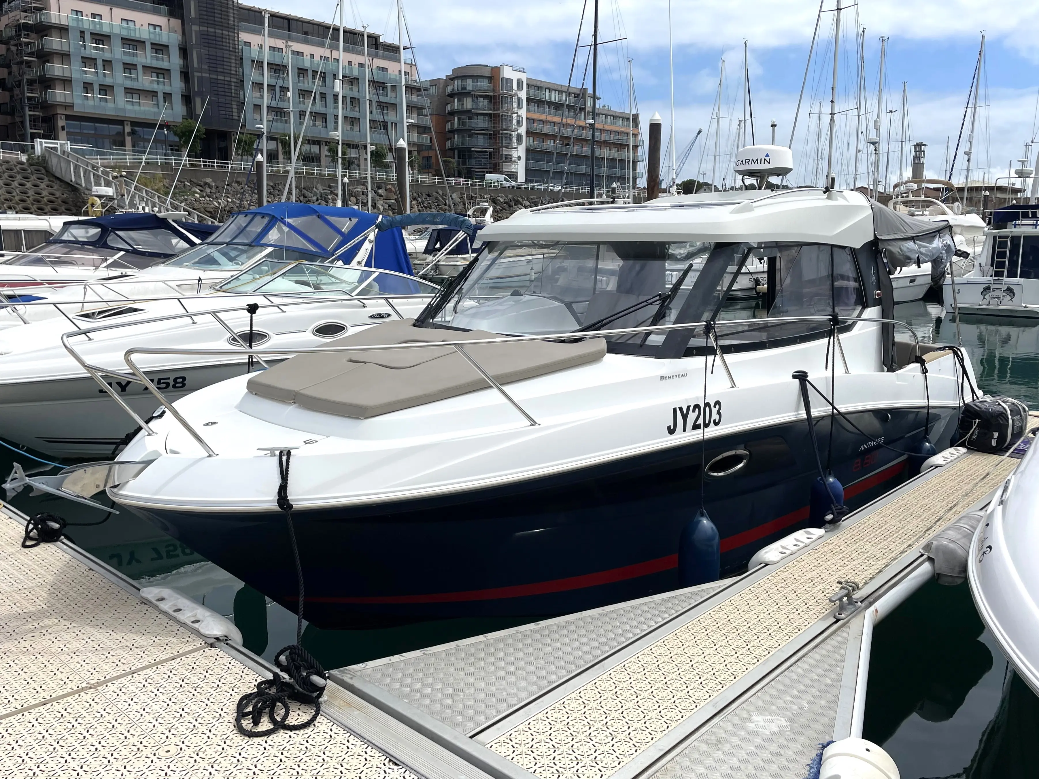 2016 Beneteau antares 880