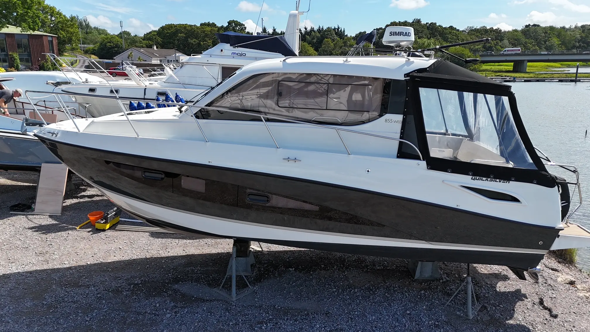 2017 Quicksilver 855 activ