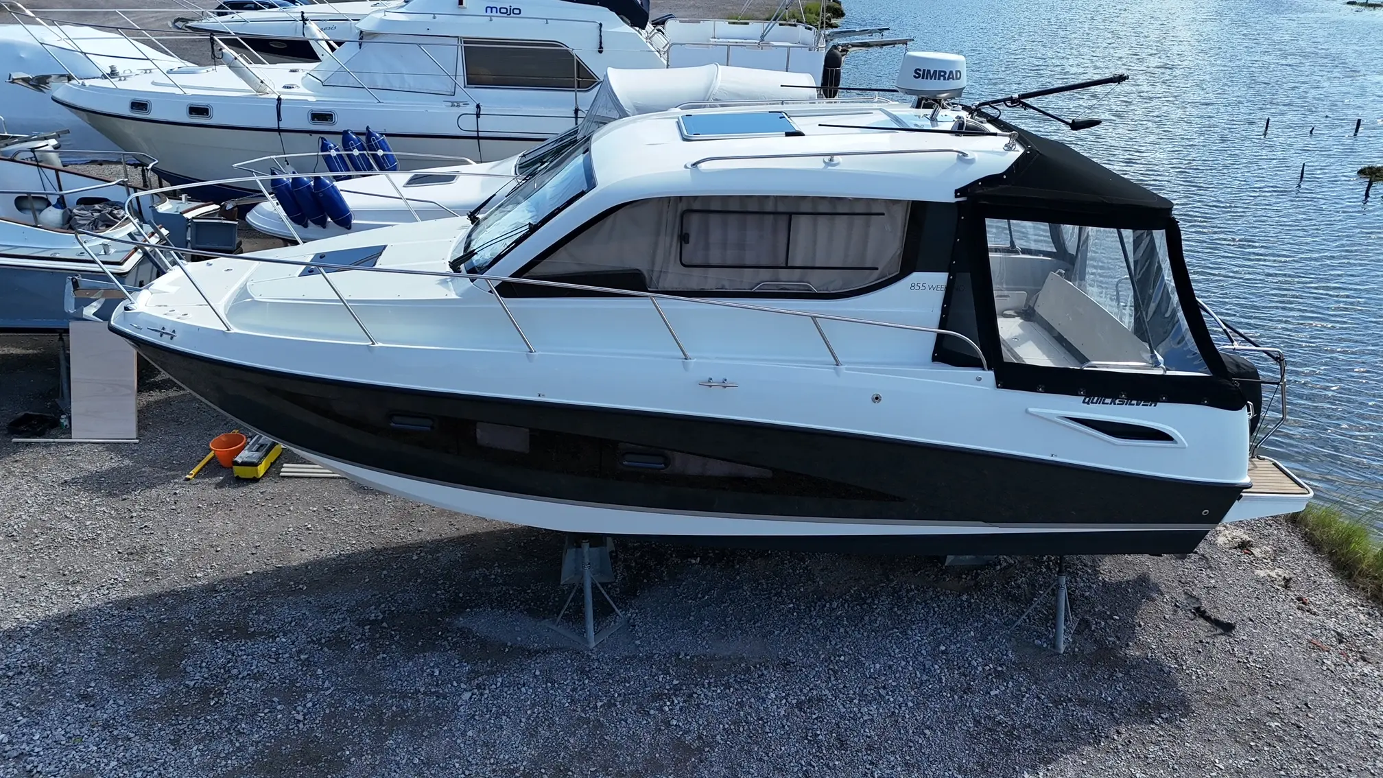 2017 Quicksilver 855 activ