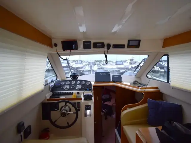 Rodman 870 Flybridge