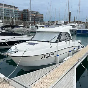 2018 Beneteau Antares 7