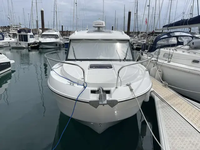 Beneteau Antares 7