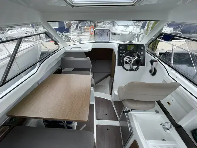 Beneteau Antares 7