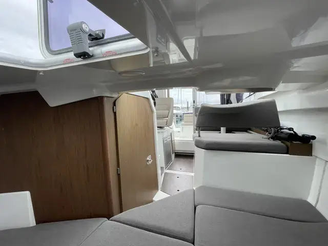 Beneteau Antares 7