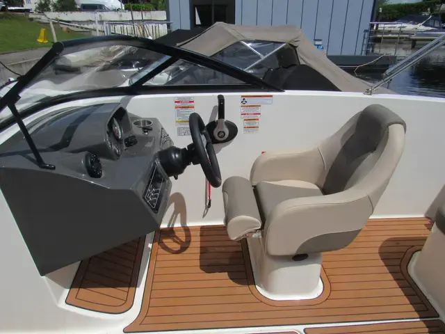 Bayliner VR5 Bowrider