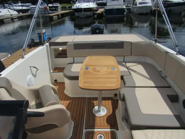 Bayliner VR5 Bowrider