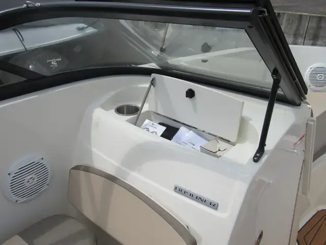 Bayliner VR5 Bowrider