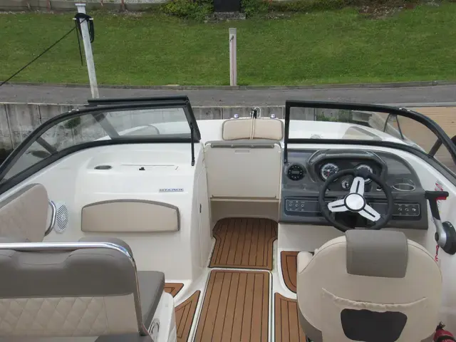 Bayliner VR5 Bowrider