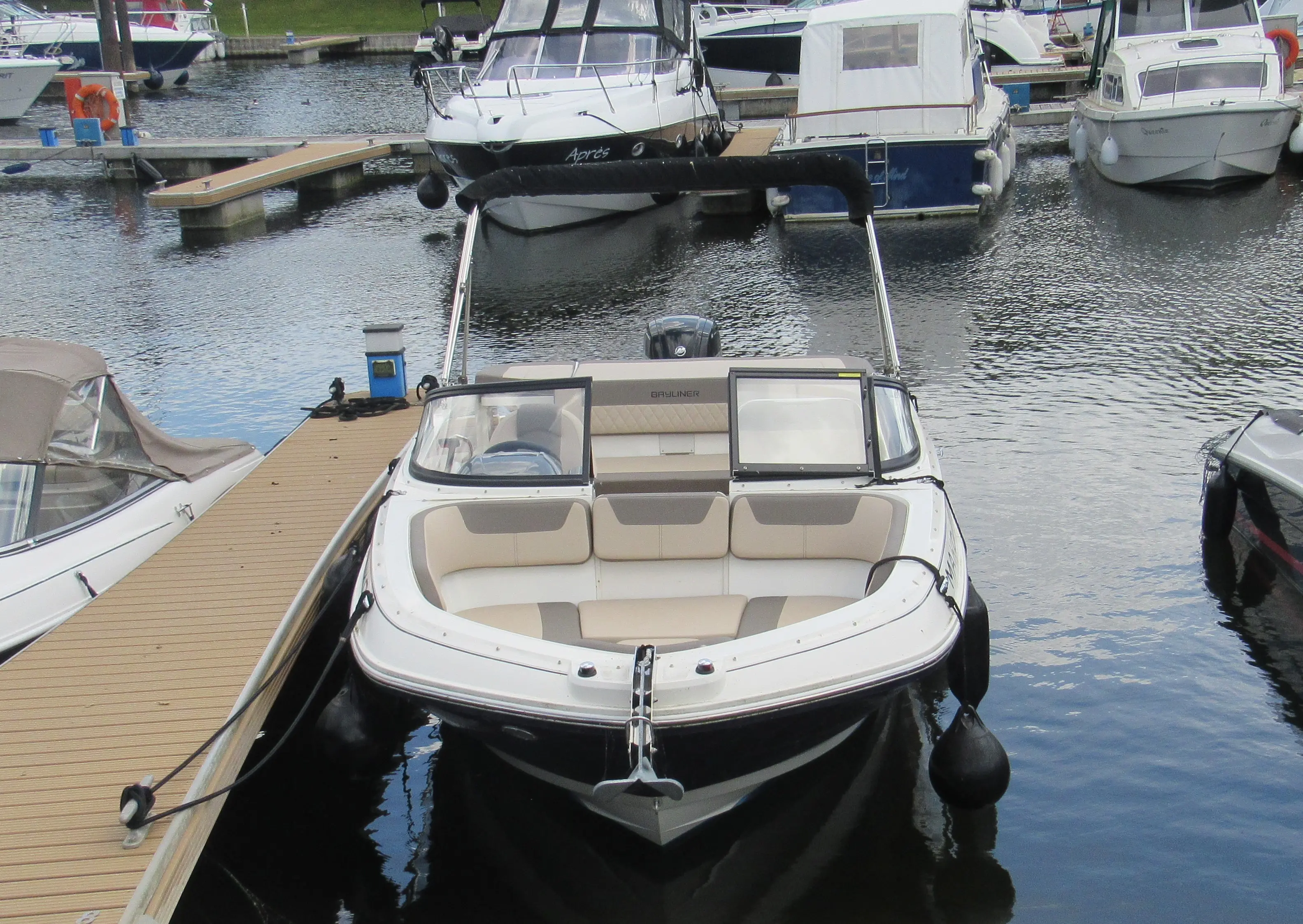 2020 Bayliner vr5 bowrider