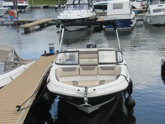 Bayliner VR5 Bowrider