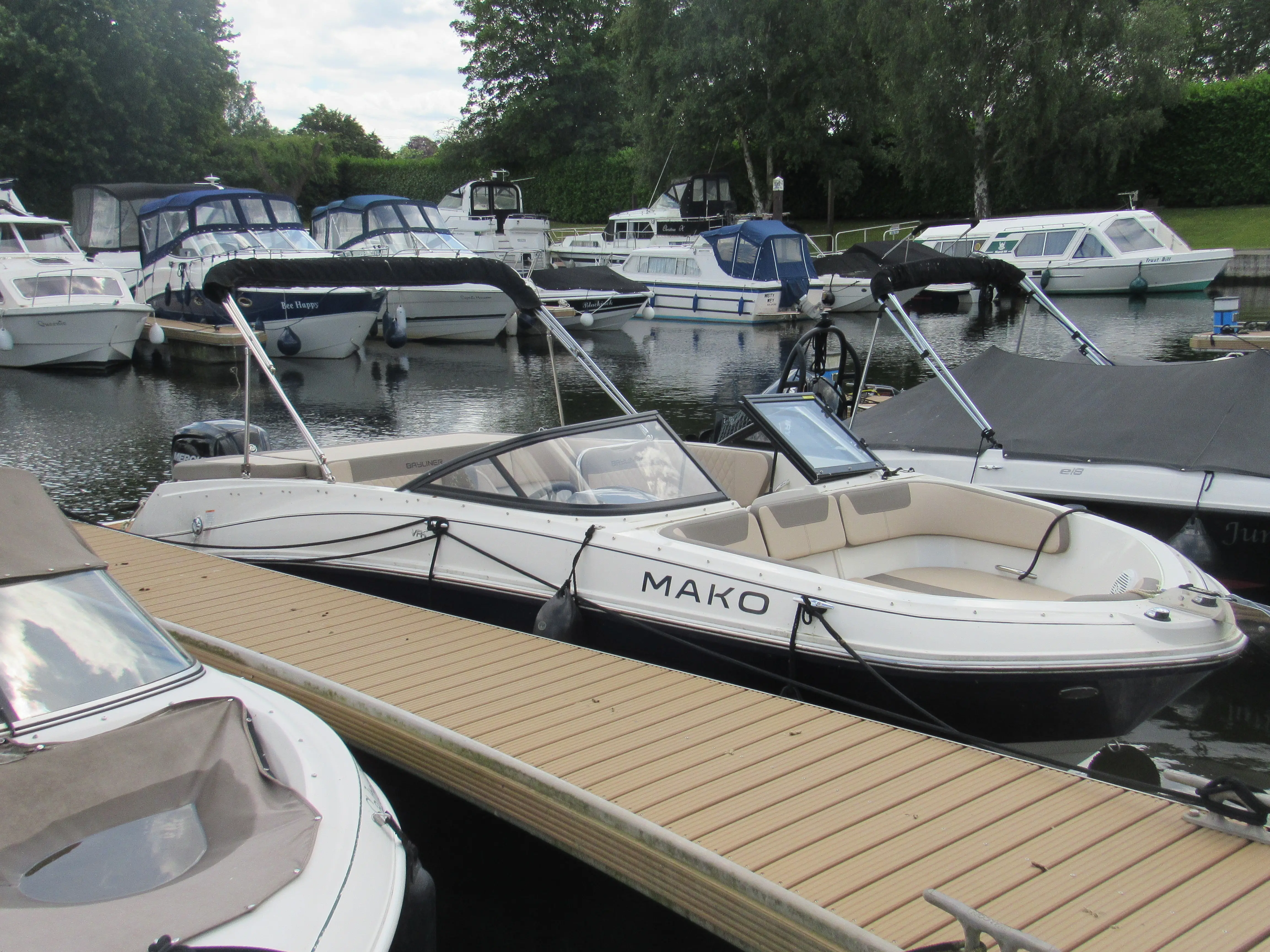 2020 Bayliner vr5 bowrider