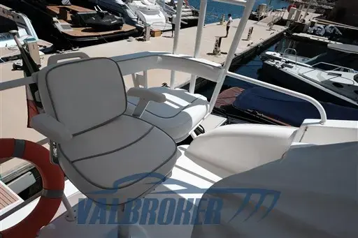 2007 Luhrs 35 convertible