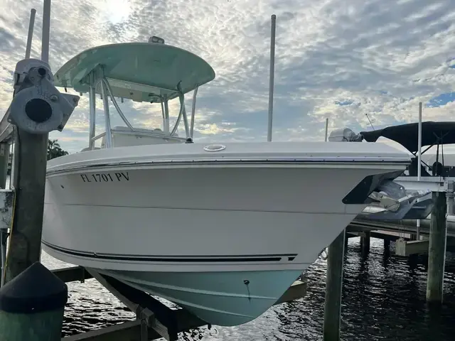 Cobia Boats 237 CC