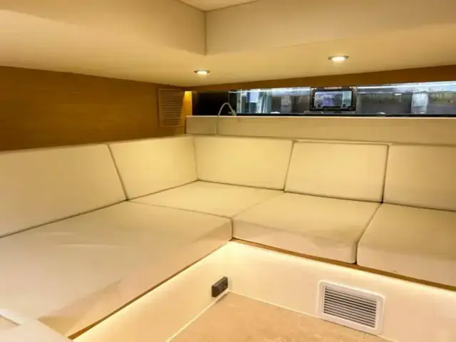 De Antonio Yachts D42 Open