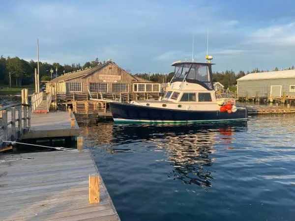 1978 Jarvis Newman 36 flybridge