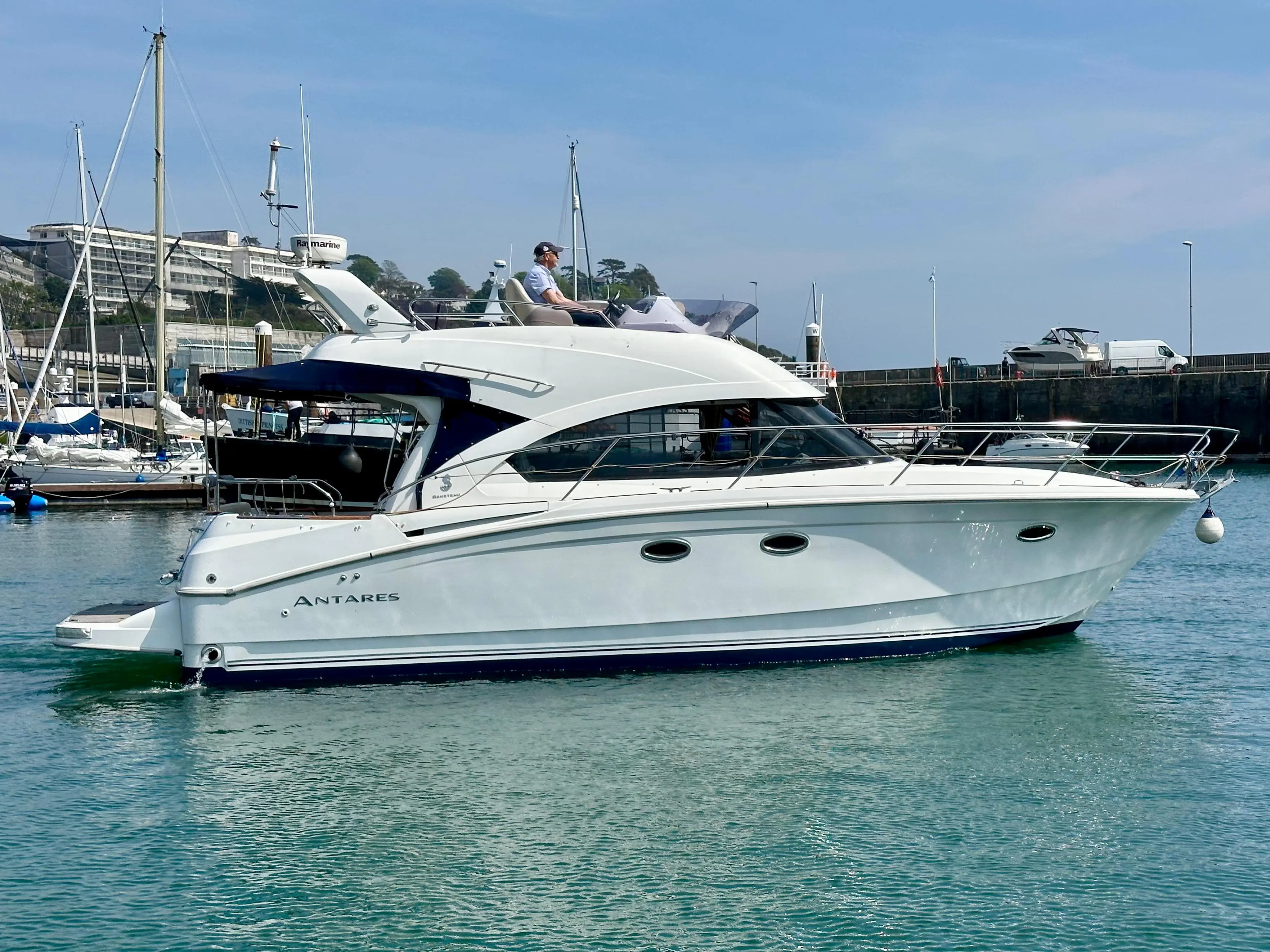 2010 Beneteau antares 36