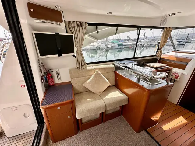 Beneteau Antares 36