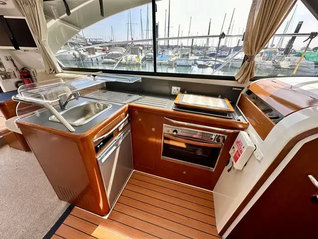 Beneteau Antares 36