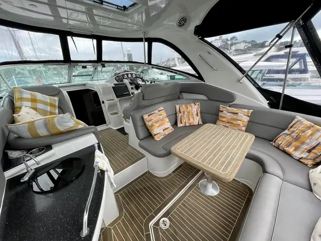 Crownline 340 Cr