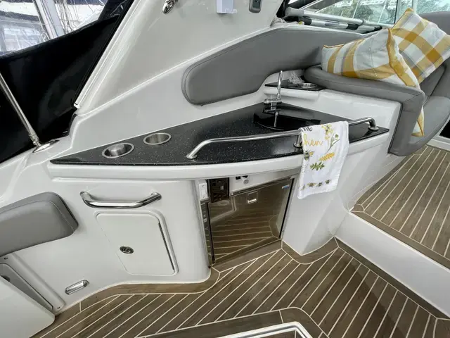 Crownline 340 Cr