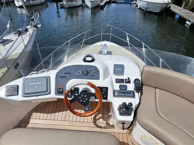 Sealine F37