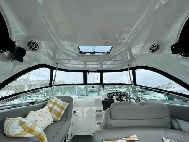 Crownline 340 Cr