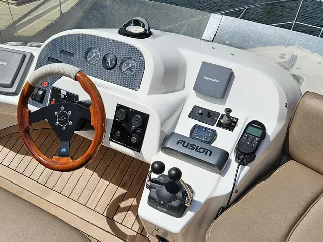 Sealine F37