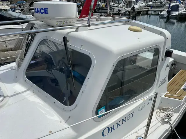 Orkney Boats Pilot House 20