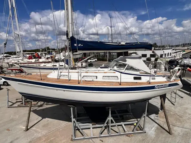 Hallberg-Rassy 34