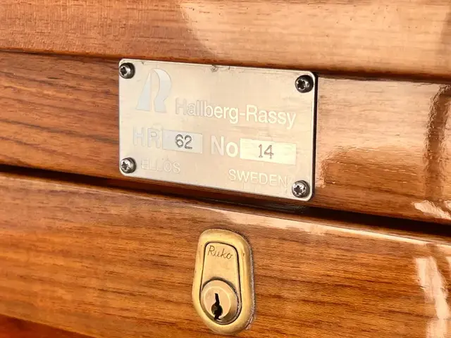 Hallberg Rassy 62