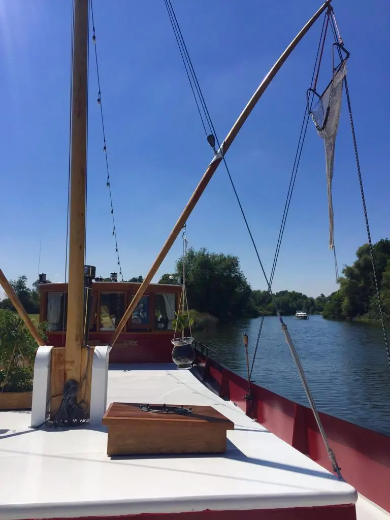 1906 Holland 19.5m converted dutch shrimper