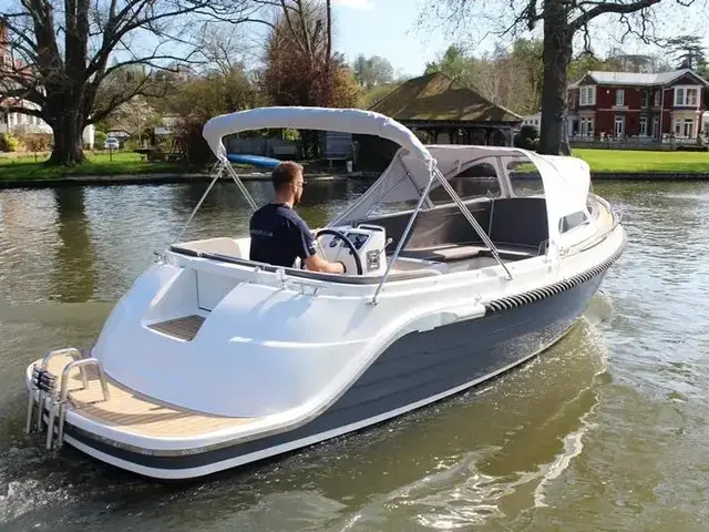 Interboat Intender 650