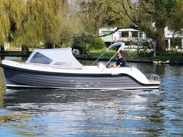 Interboat Intender 650