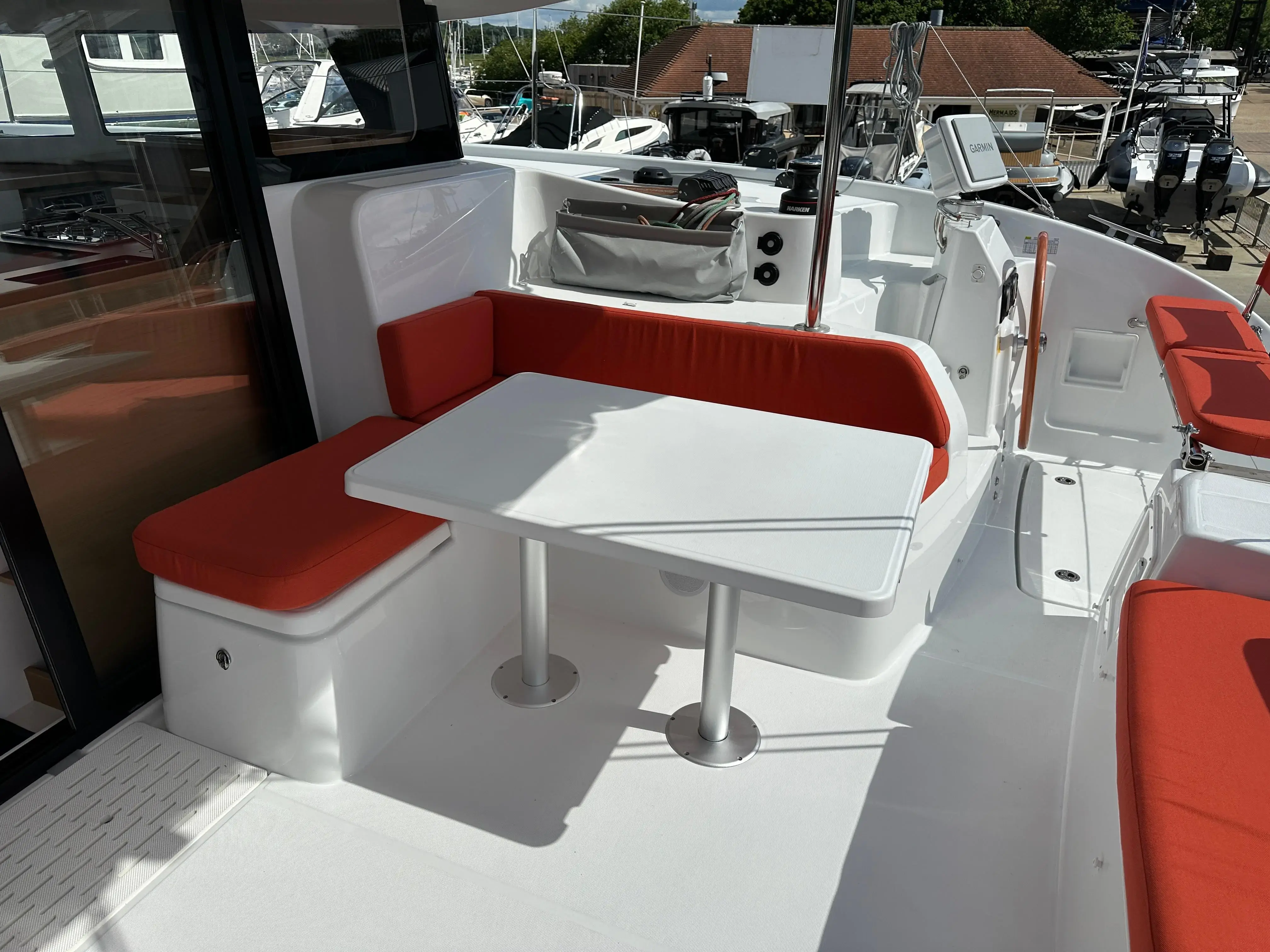 2024 Beneteau 11