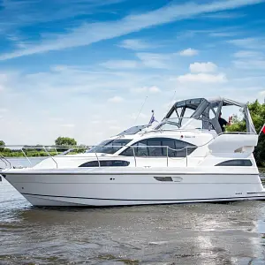 2024 Haines 320 Aft Cabin