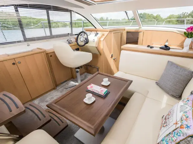 Haines 320 Aft Cabin