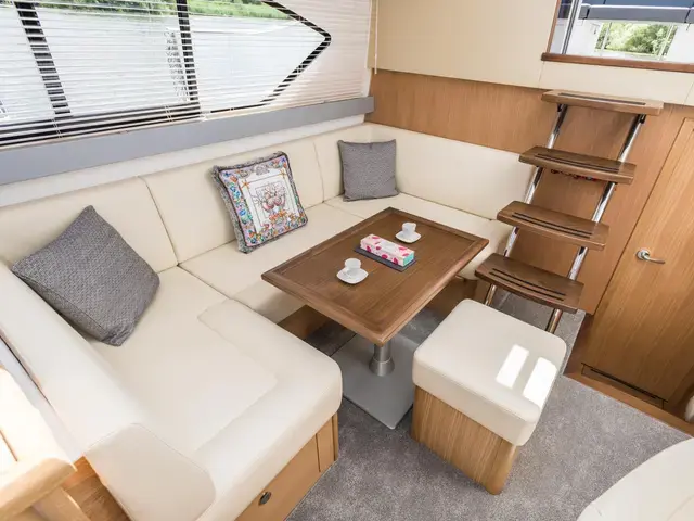 Haines 320 Aft Cabin