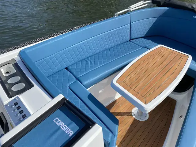 Corsiva 595 Tender