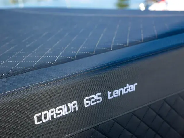 Corsiva 625 Tender