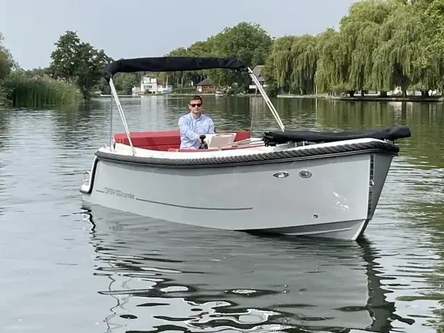 Corsiva boats 650 Tender