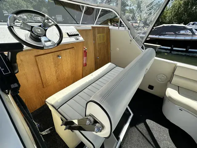 Viking Canal Boats 24 Cockpit Cruiser