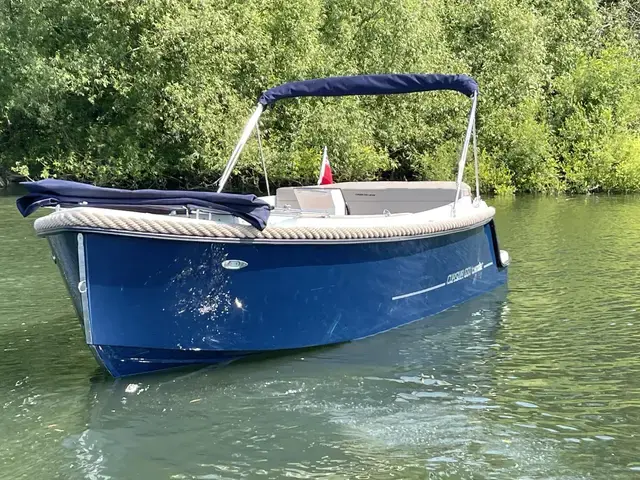 Corsiva 650 Tender