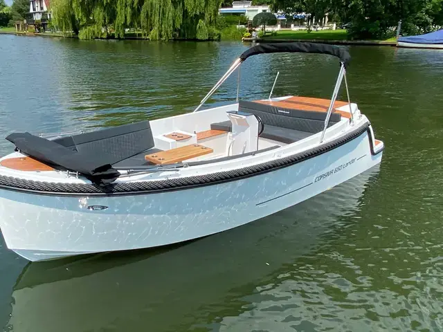 Corsiva 650 Tender