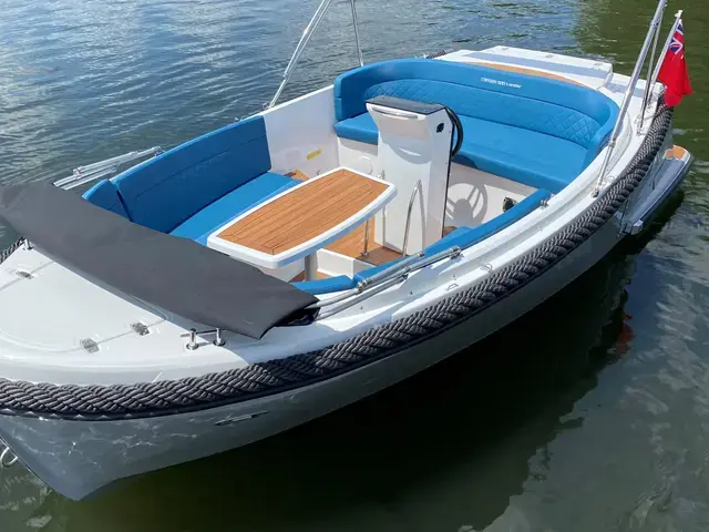 Corsiva 500 Tender