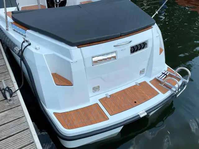 Corsiva 650 Tender