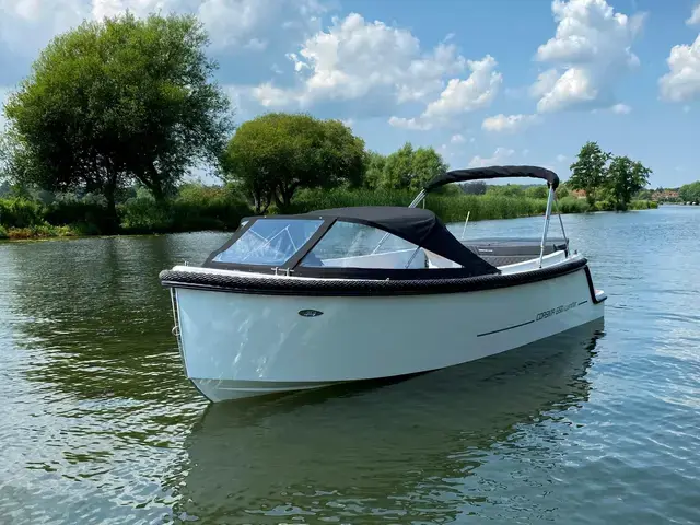 Corsiva 650 Tender